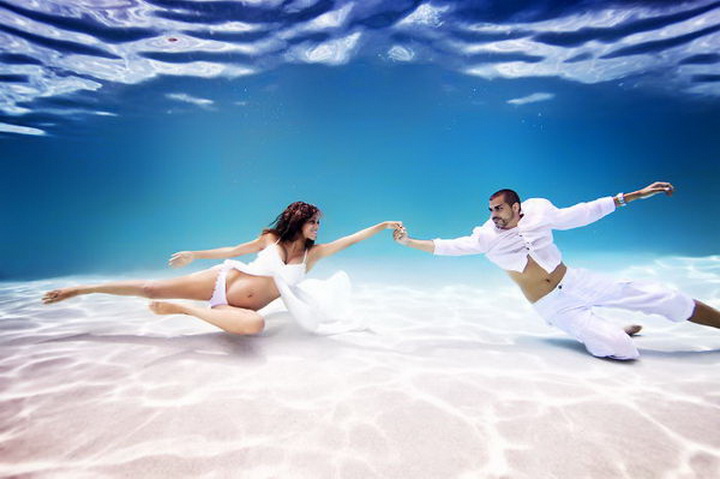 Танцы под водой Красота беременности в подводных съёмках