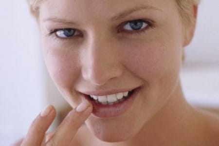 Почему появляются заеды на губах и как их лечить? почему появляются заеды на губах и как их лечить